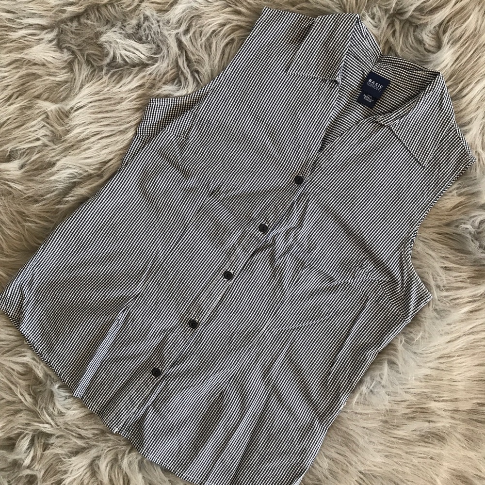 Basic Editions- Small- button down shirt